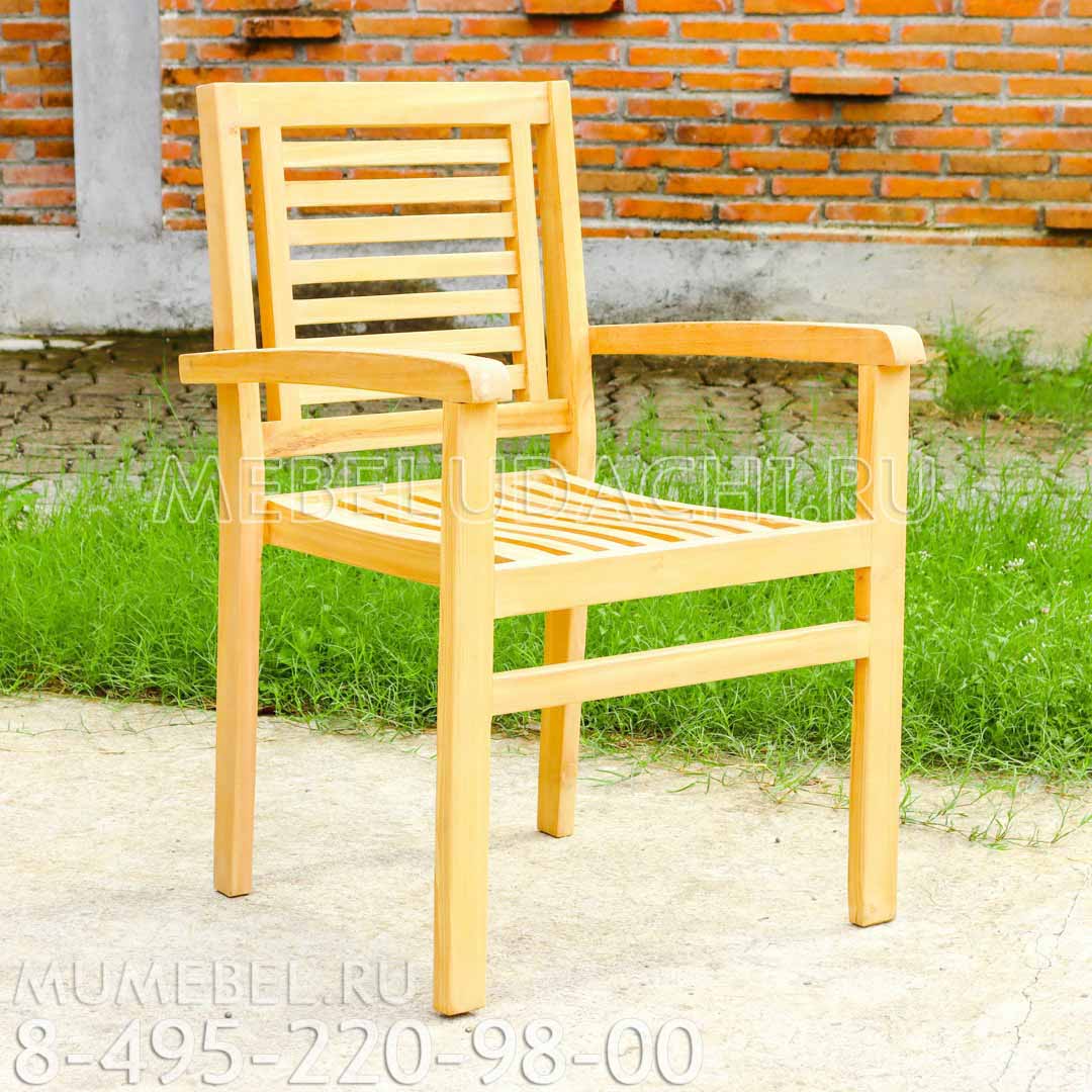 Кресло из дерева для дачи Сочи
